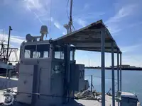 登陆艇，坦克 待售