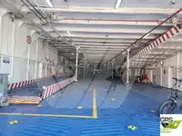 滚装船 待售