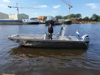 工作船 出售