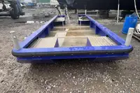 渡轮 待售