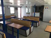 登陆艇，坦克 待售