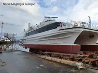 双体船 待售