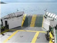 滚装船 出售