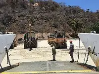 登陆艇，坦克 出售