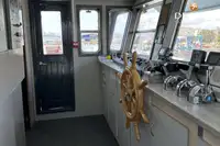 渡轮 待售