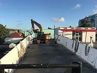 登陆艇，坦克 待售