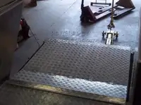 渡轮 待售