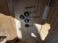 渡轮 待售