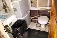 渡轮 待售
