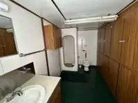 拖船 待售