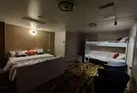 滚装船 待售