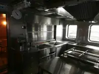 集装箱船 待售