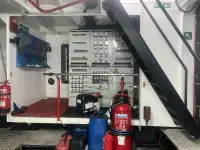 工作船 待售
