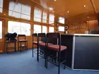 渡轮 待售