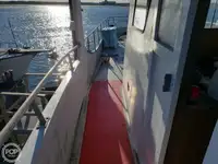 渡轮 待售