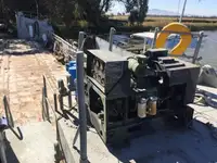登陆艇，坦克 待售