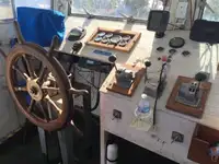 登陆艇，坦克 待售