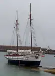渡轮 待售