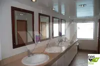 滚装船 待售