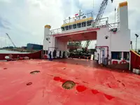 登陆艇，坦克 待售