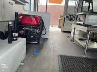 双体船 待售