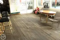 渡轮 待售