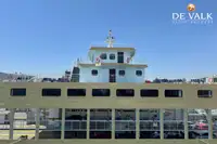 渡轮 待售