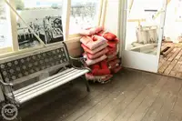 渡轮 待售