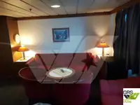 滚装船 待售