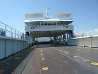 登陆艇，坦克 待售