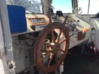 登陆艇，坦克 待售