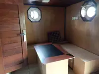 登陆艇，坦克 待售