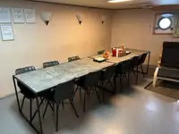拖船 待售