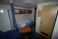 登陆艇，坦克 待售