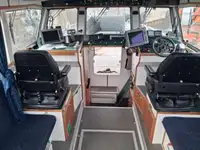 双体船 待售
