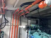 登陆艇，坦克 待售