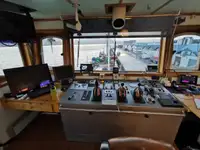 滚装船 待售