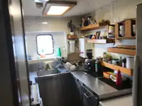 拖船 待售