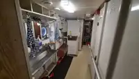 供应船 待售