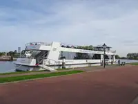 邮轮 待售