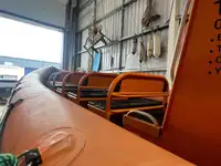 工作船 待售