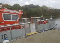 工作船 待售