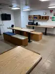 供应船 待售