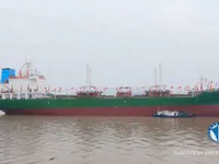 冷藏船 待售
