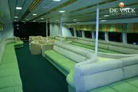 渡轮 待售