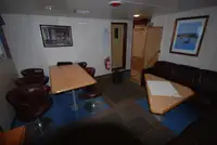 登陆艇，坦克 待售