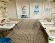 滚装船 待售