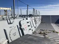 登陆艇，坦克 待售