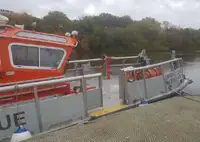 消防船 出售