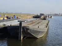 驳船 出售